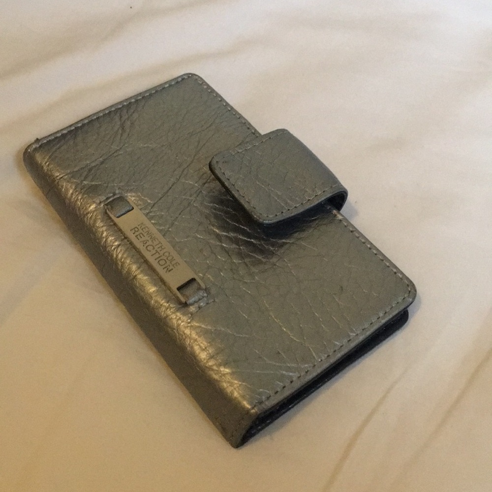 Kenneth Cole reaction silver card case